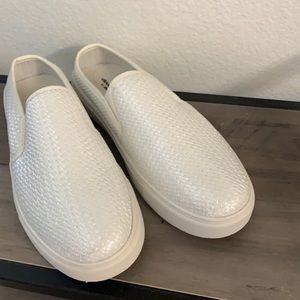 NWOT Slip on Cloudwalkers